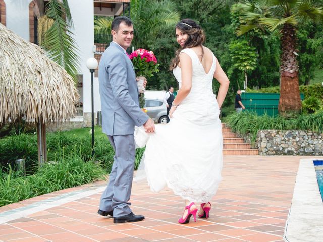 El matrimonio de Raul y Cristina en Medellín, Antioquia 30