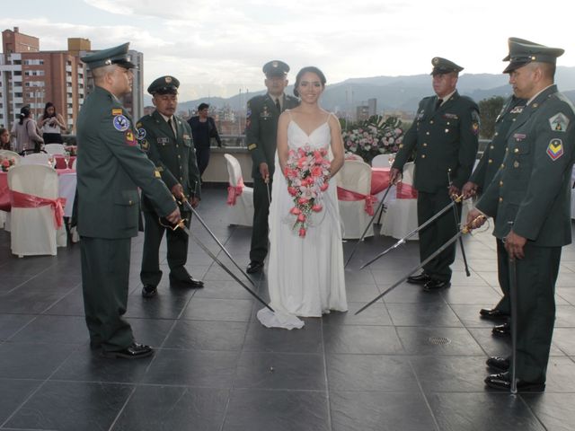 El matrimonio de Cristina y Elver en Medellín, Antioquia 4