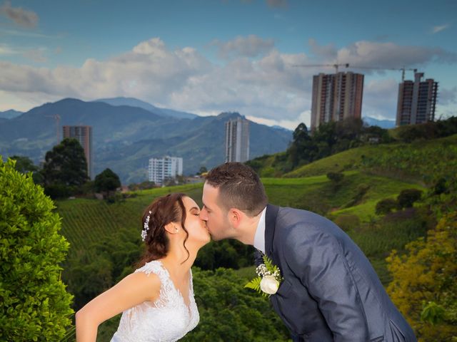 El matrimonio de Victor y Elizabeth en Medellín, Antioquia 13