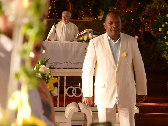 El matrimonio de Jesus Hinestroza y Clara Ortiz en Pereira, Risaralda 13