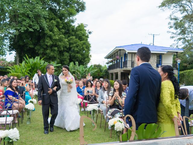 El matrimonio de Julián y Natalia en La Tebaida, Quindío 21