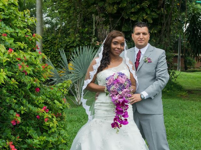 El matrimonio de Edwin  y Dayani en Cali, Valle del Cauca 28
