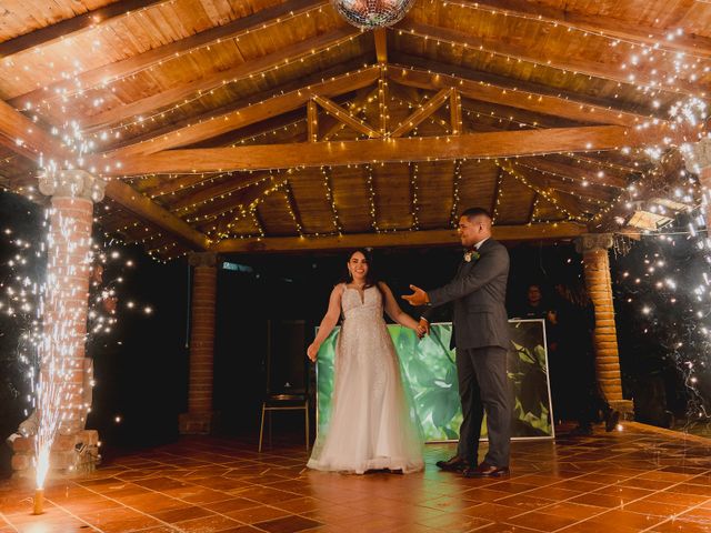 El matrimonio de Kelly Berrio  y Daniel Pérez  en Copacabana, Antioquia 7