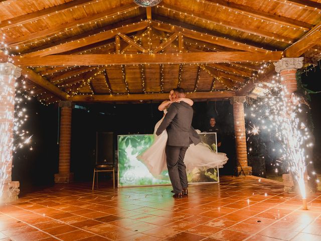 El matrimonio de Kelly Berrio  y Daniel Pérez  en Copacabana, Antioquia 10