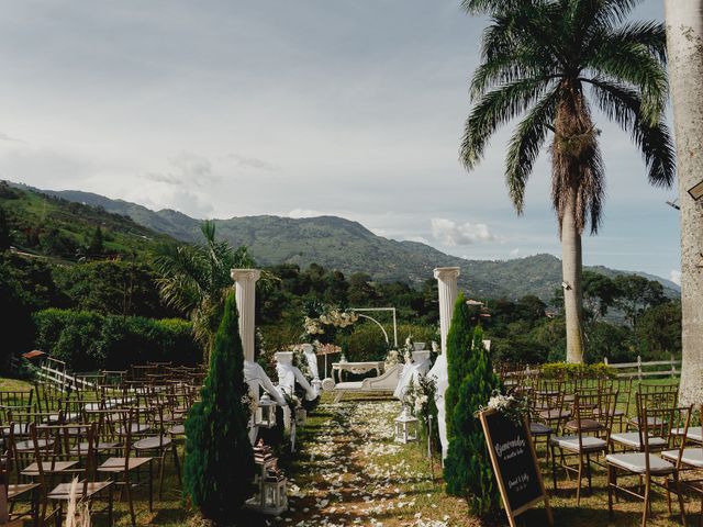 El matrimonio de Kelly Berrio  y Daniel Pérez  en Copacabana, Antioquia 56