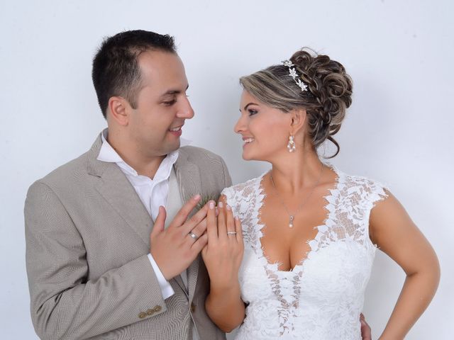 El matrimonio de Carlos y Lety  en Medellín, Antioquia 7