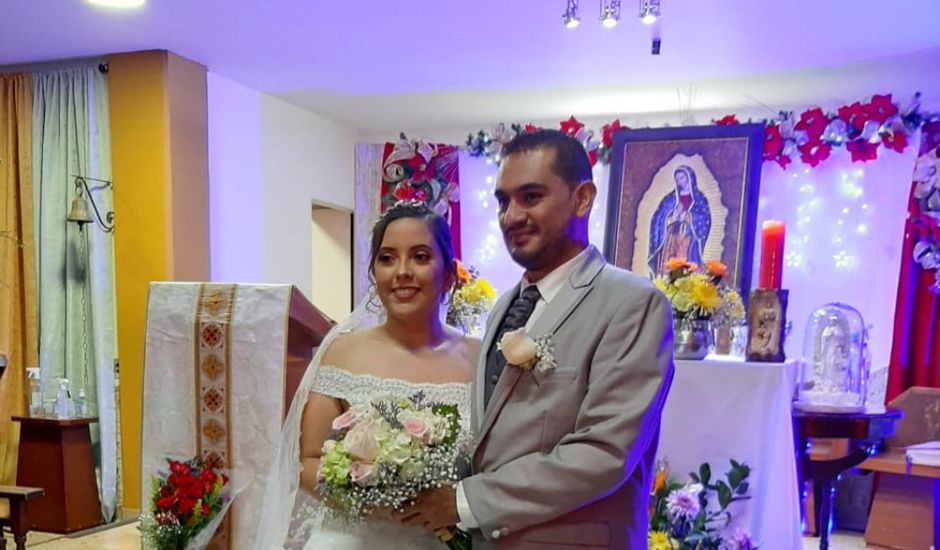 El matrimonio de Santiago  y Lina  en Sabaneta, Antioquia