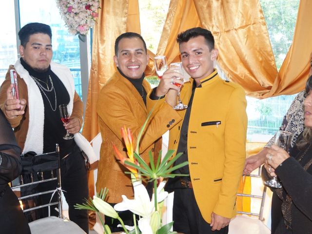 El matrimonio de Leonardo Andrés  y Anthony Daniel en Bogotá, Bogotá DC 22