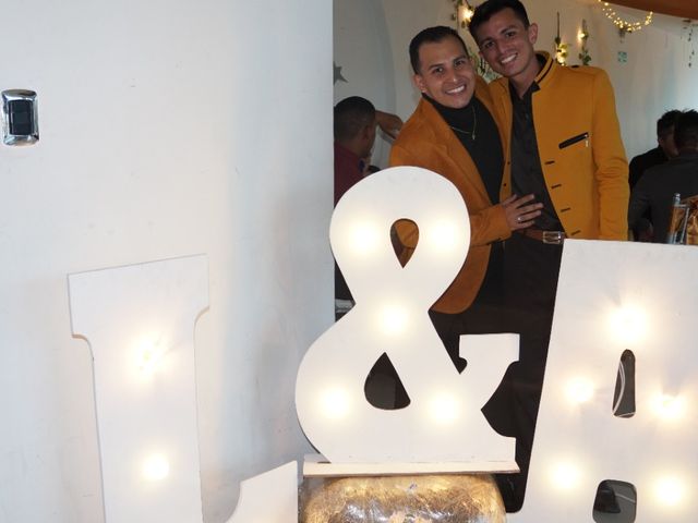 El matrimonio de Leonardo Andrés  y Anthony Daniel en Bogotá, Bogotá DC 30
