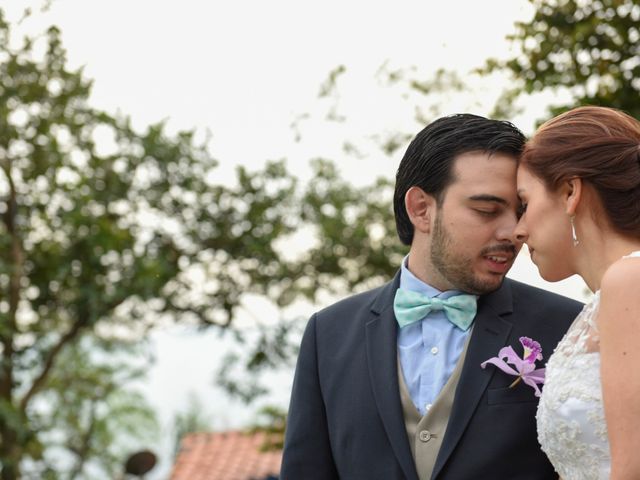 El matrimonio de Santiago y Maria Cristina en Medellín, Antioquia 1
