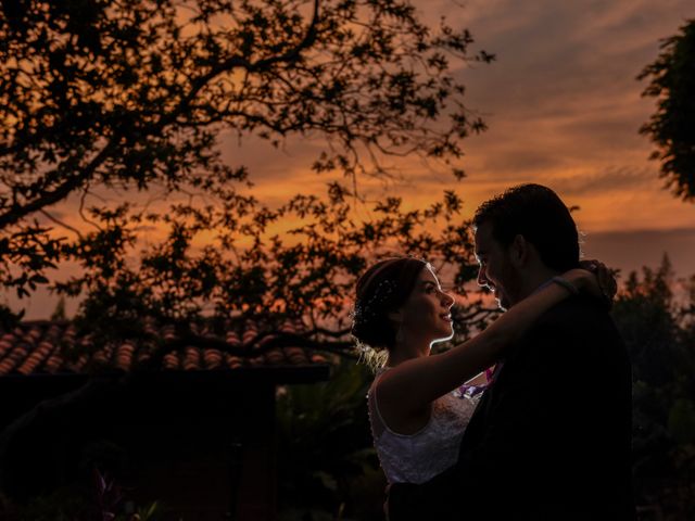 El matrimonio de Santiago y Maria Cristina en Medellín, Antioquia 45