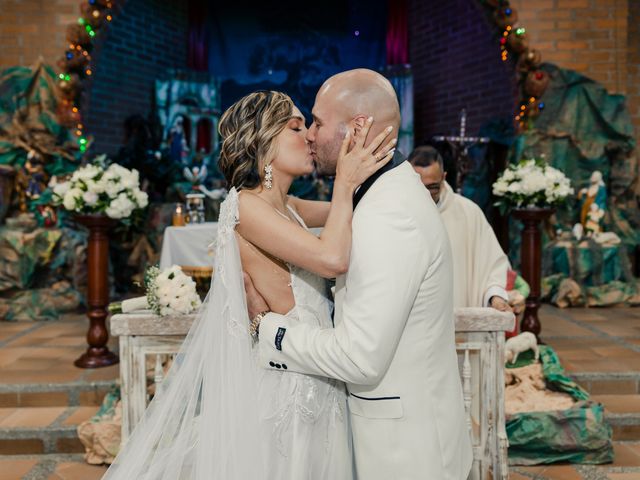 El matrimonio de Natalia y Santiago en Medellín, Antioquia 17