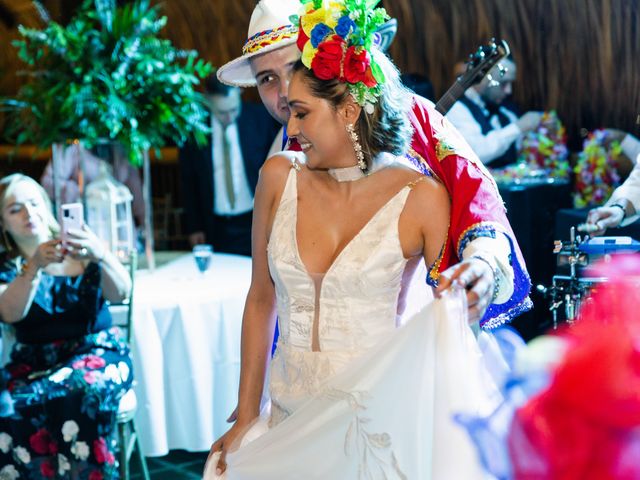 El matrimonio de Natalia y Santiago en Medellín, Antioquia 37