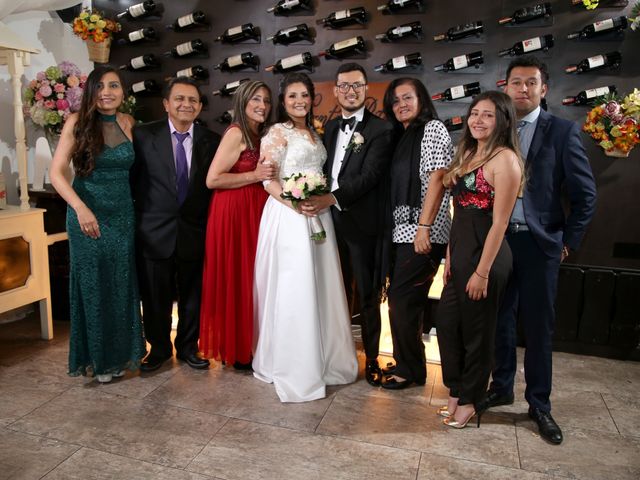 El matrimonio de Mary y Jota en Bogotá, Bogotá DC 16