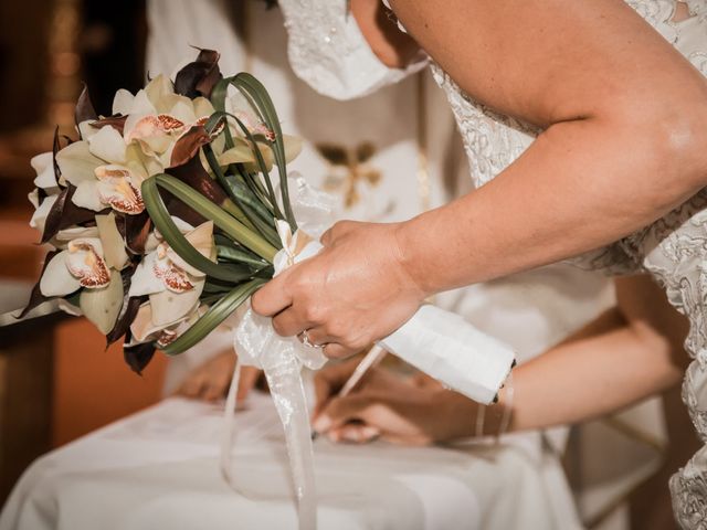 El matrimonio de John  y Mònica  en Bogotá, Bogotá DC 2