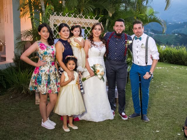 El matrimonio de Alex y Sandra en Sabaneta, Antioquia 16