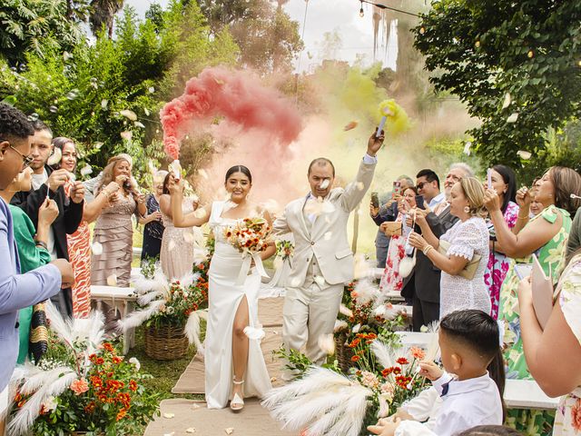 El matrimonio de Andrés y Ema