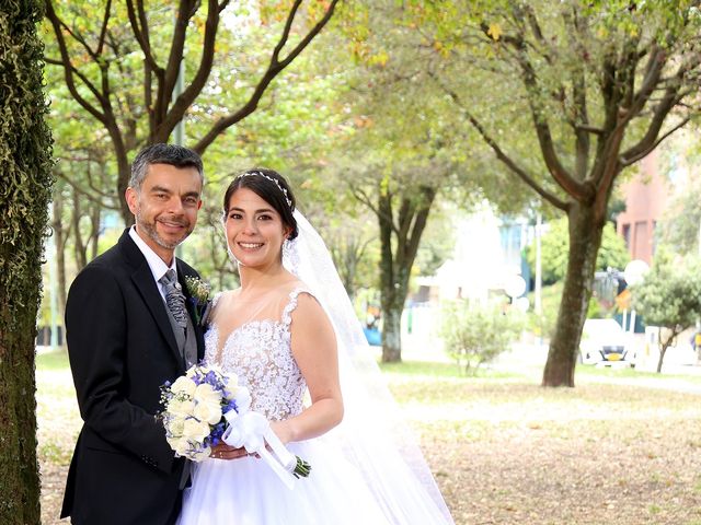 El matrimonio de Ricardo y María Angélica en Bogotá, Bogotá DC 15