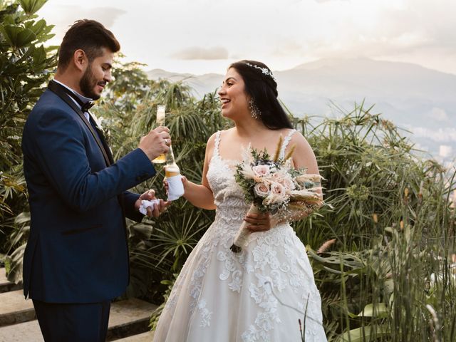 El matrimonio de Jhon y Vanessa en Medellín, Antioquia 12