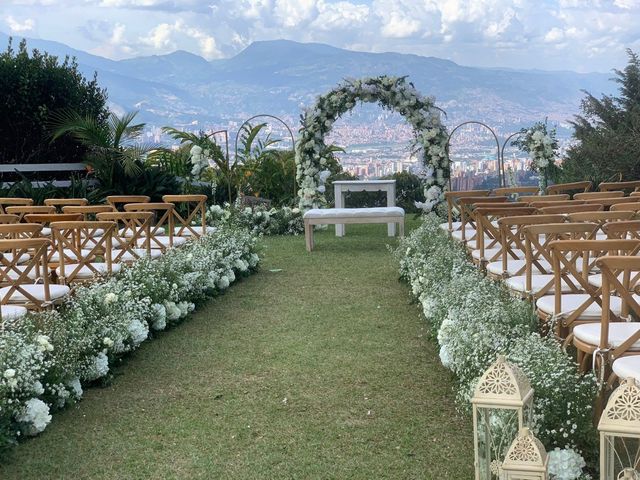 El matrimonio de Edwin y Laura en Envigado, Antioquia 3