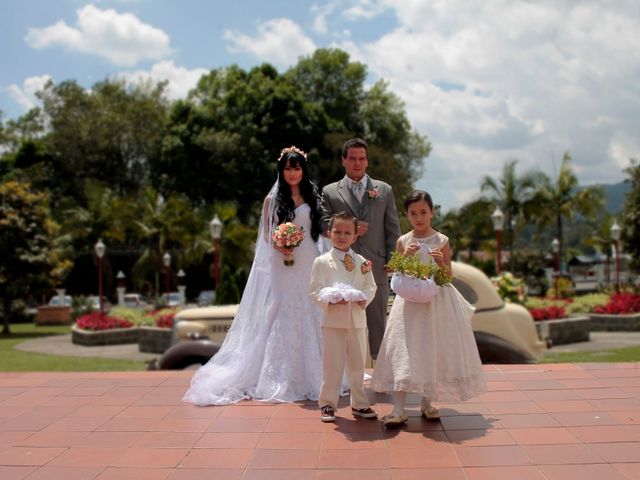 El matrimonio de Carlos y Valentina en Rionegro, Antioquia 11