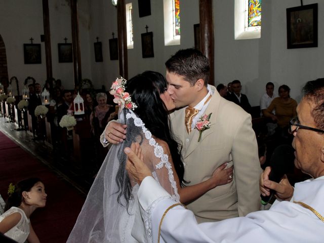 El matrimonio de Carlos y Valentina en Rionegro, Antioquia 15