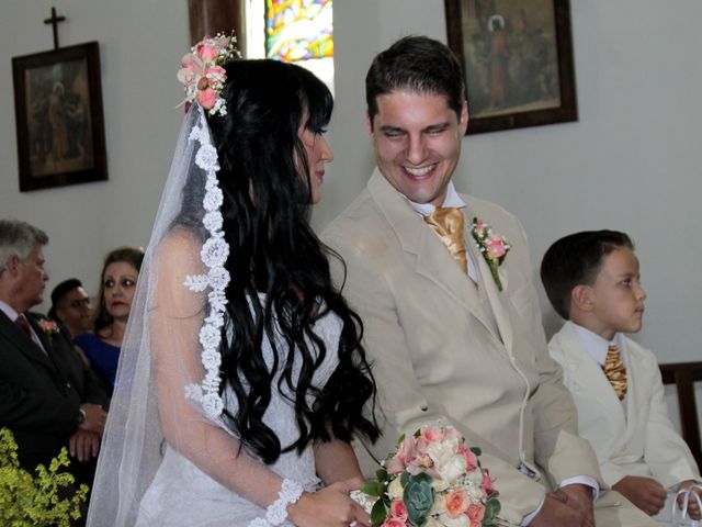 El matrimonio de Carlos y Valentina en Rionegro, Antioquia 17