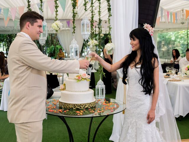 El matrimonio de Carlos y Valentina en Rionegro, Antioquia 22
