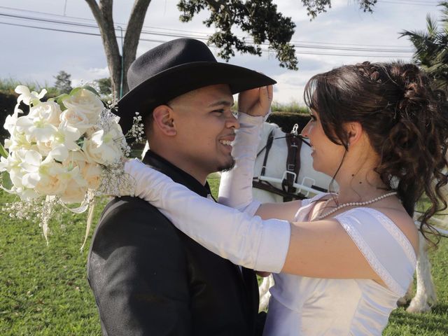 El matrimonio de Marcela Soto y Agustin Osorio en El Carmen de Viboral, Antioquia 4