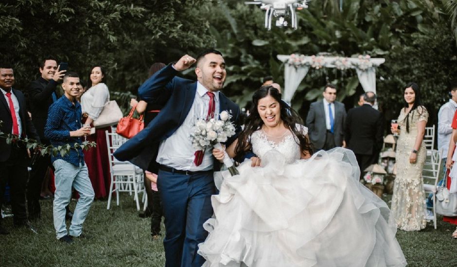 El matrimonio de Edinson y Astrid en Sabaneta, Antioquia