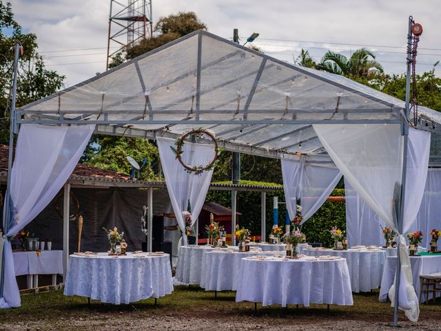 El matrimonio de Alexander y Missy en Montenegro, Quindío 4