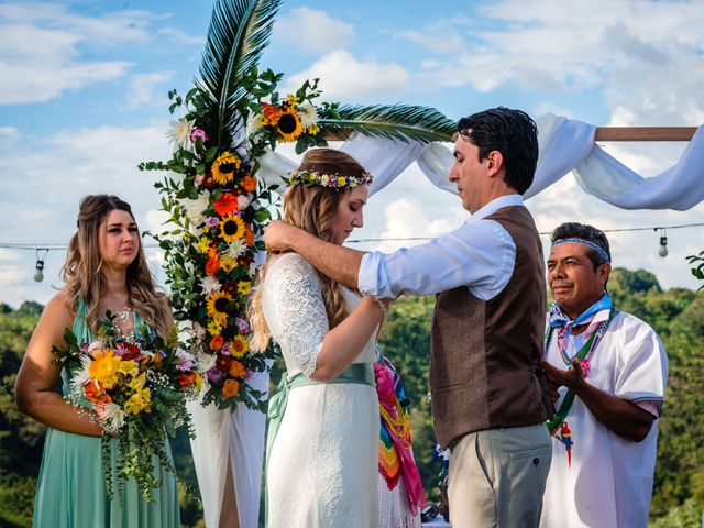 El matrimonio de Alexander y Missy en Montenegro, Quindío 25