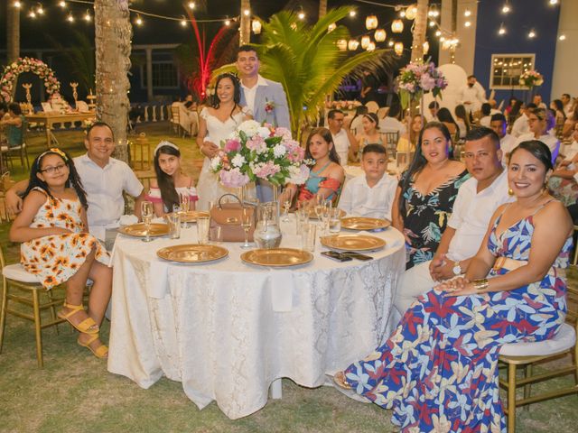 El matrimonio de Guillermo y Liseth en Coveñas, Sucre 9