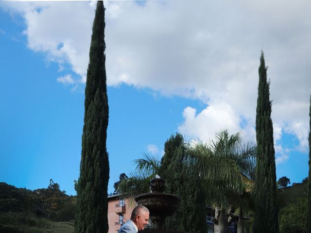 El matrimonio de Yenny y Wilmar en Medellín, Antioquia 17