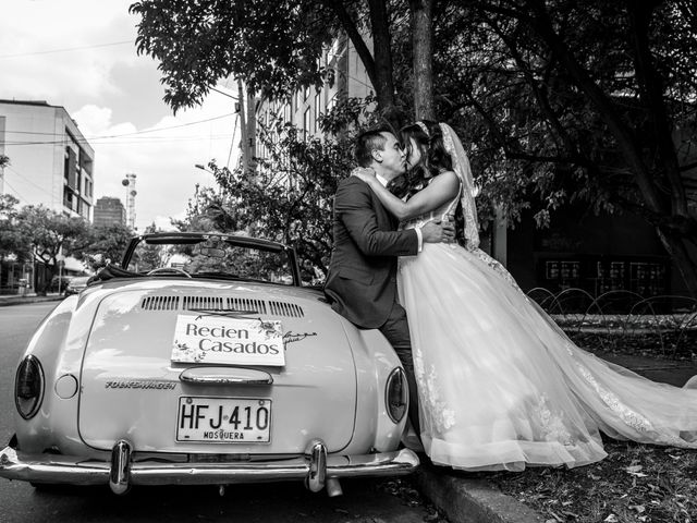El matrimonio de Julio César  y Sara Acuña en Bogotá, Bogotá DC 2
