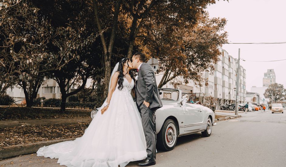 El matrimonio de Julio César  y Sara Acuña en Bogotá, Bogotá DC