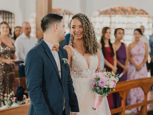 El matrimonio de Alejandro y Angélica en Copacabana, Antioquia 17