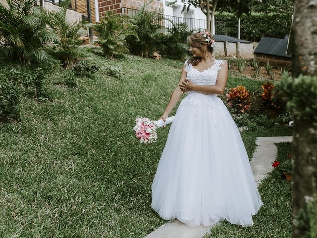 El matrimonio de Daniel  y Natalia  en Floridablanca, Santander 14