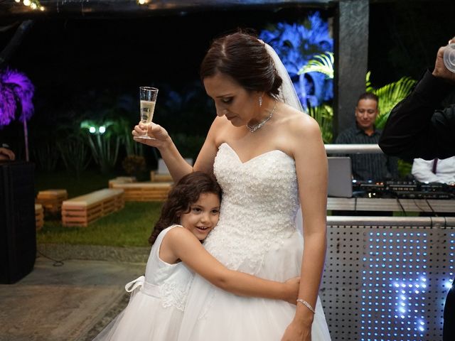 El matrimonio de Víctor  y Lina María en Palmira, Valle del Cauca 14