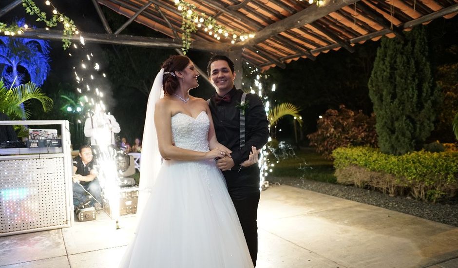 El matrimonio de Víctor  y Lina María en Palmira, Valle del Cauca