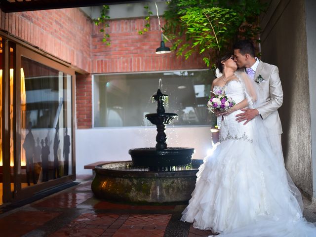 El matrimonio de Yamid y Yenny en Bucaramanga, Santander 17