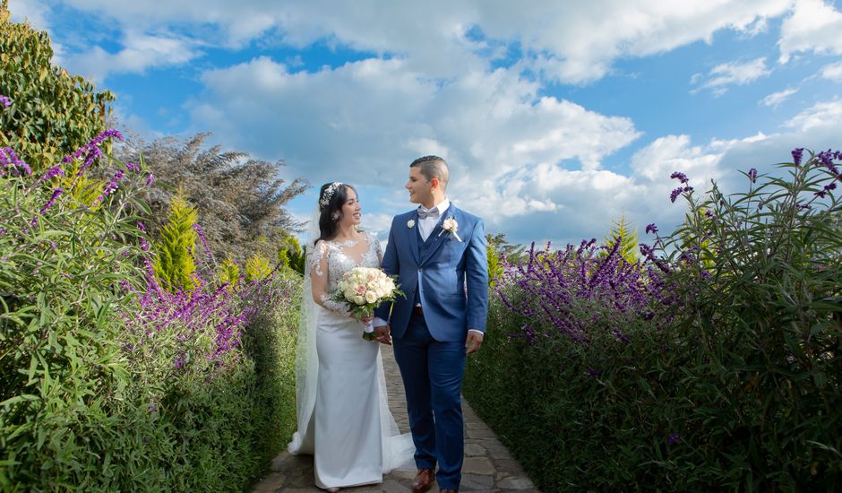 El matrimonio de Andrés Castillo y Laura Miranda en El Rosal, Cundinamarca