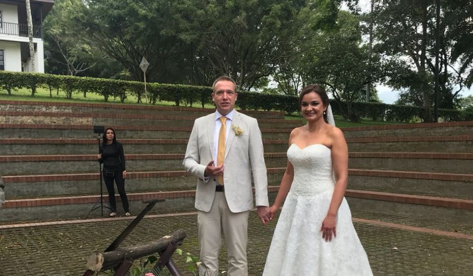 El matrimonio de Bernd  y Paola Andrea en Cali, Valle del Cauca