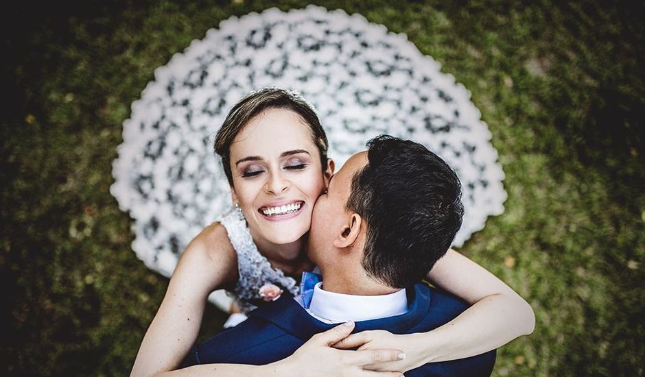 El matrimonio de Víctor  y Lina  en Cali, Valle del Cauca