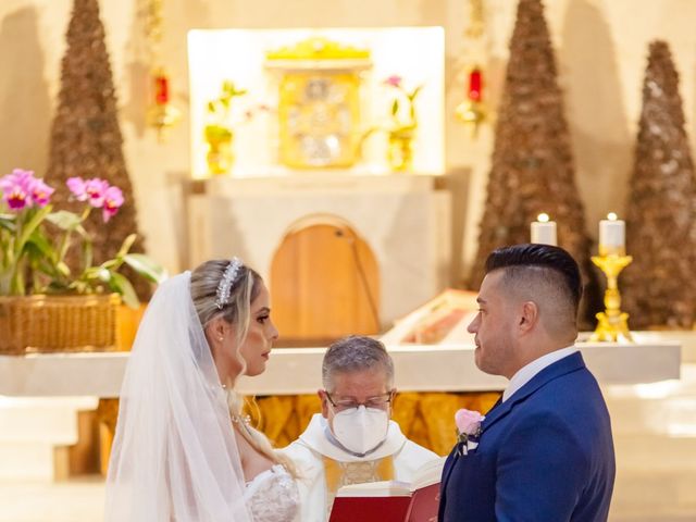 El matrimonio de Virgilio y Maribell en Medellín, Antioquia 7