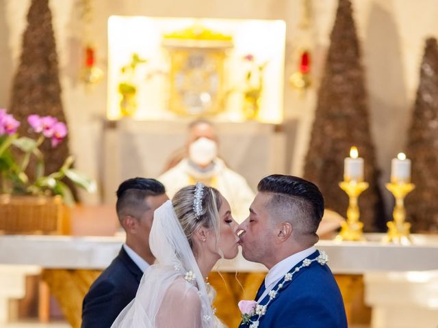 El matrimonio de Virgilio y Maribell en Medellín, Antioquia 24
