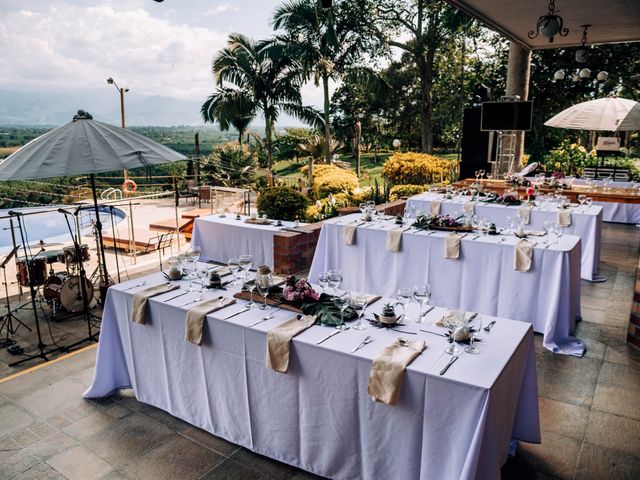 El matrimonio de Laura y Alexander en Montenegro, Quindío 3