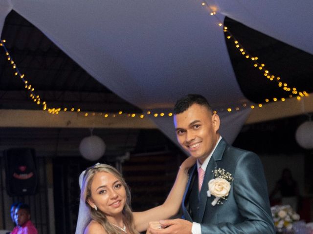 El matrimonio de Jhon Javier  y Jessica Alejandra  en Cali, Valle del Cauca 43