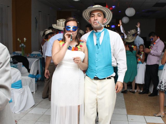 El matrimonio de Ney y Nanita en Madrid, Cundinamarca 9