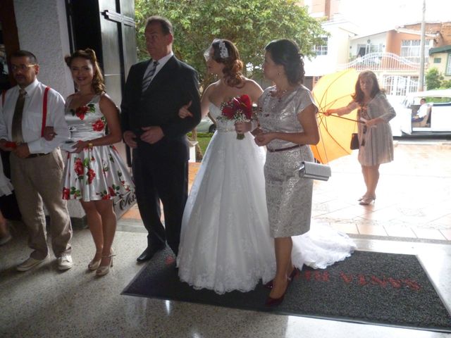 El matrimonio de Sebastian y Jimena en Medellín, Antioquia 3